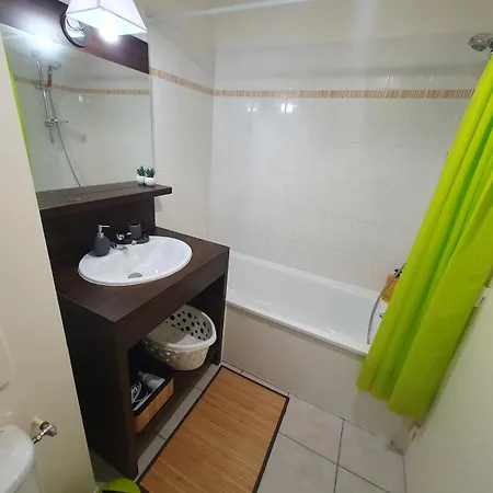 Apartment L'ilot Du Val D'europe A 2 Minutes Du Rer Et A 5 Minutes De Disneyland Montevrain